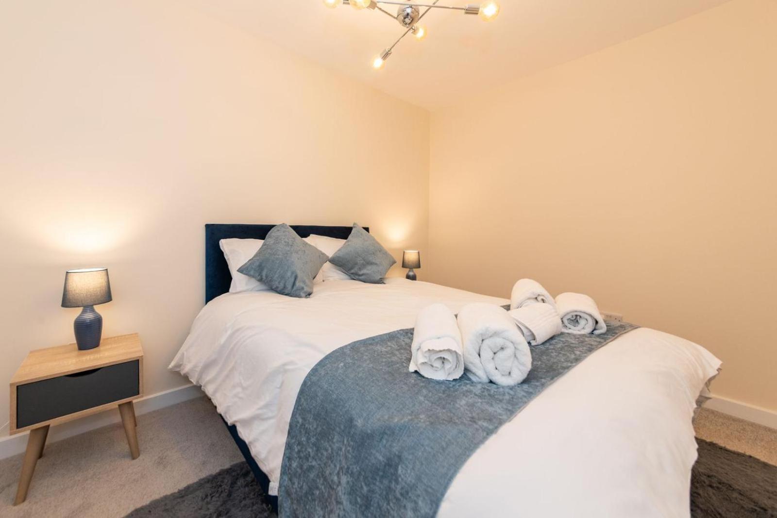 2 Bedroom Flat Free Parking Apartment